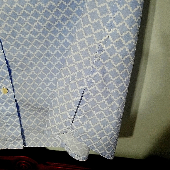 LL Bean Woman's Shirt - Picture 3 of 4